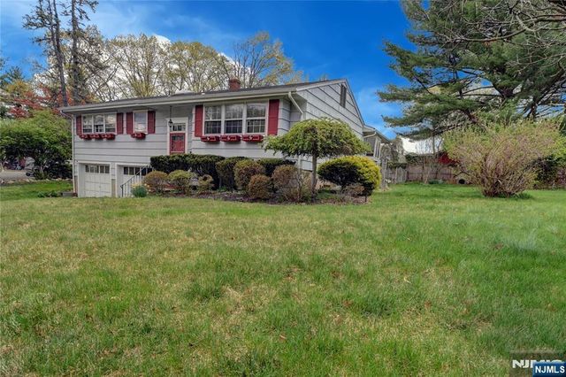 301 Grand Boulevard, Emerson, NJ 07630