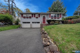 301 Grand Boulevard, Emerson, NJ 07630