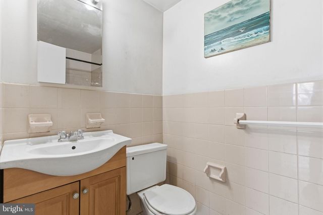 1337 E SNYDER AVE, Philadelphia, PA 19148