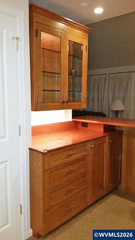 7030 SW Deerhaven Dr, Corvallis, OR 97333