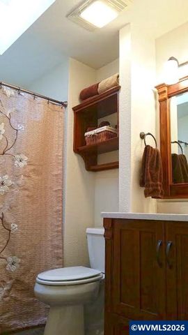 7030 SW Deerhaven Dr, Corvallis, OR 97333