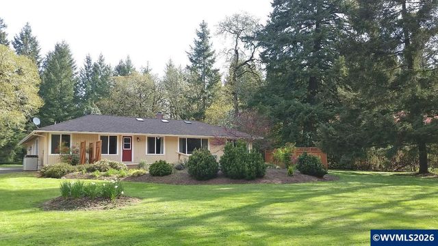 7030 SW Deerhaven Dr, Corvallis, OR 97333