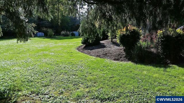 7030 SW Deerhaven Dr, Corvallis, OR 97333