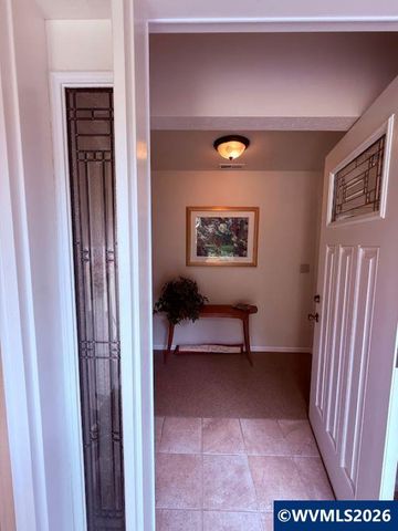 7030 SW Deerhaven Dr, Corvallis, OR 97333
