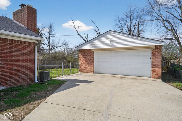 1618 N Shortridge Road, Indianapolis, IN 46219