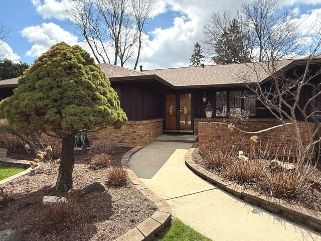 2376 Wyckwood Drive, Aurora, IL 60506