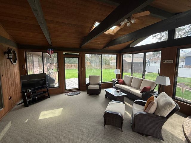 2376 Wyckwood Drive, Aurora, IL 60506