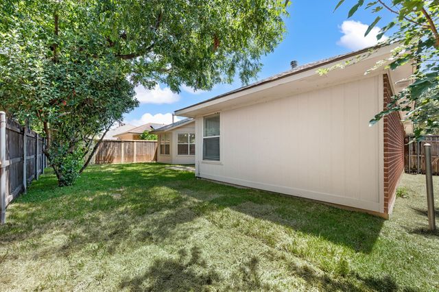 1208 Hanover Drive, Euless, TX 76040
