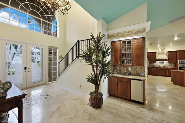 907 SW 51st TER, Cape Coral, FL 33914
