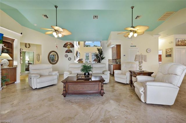 907 SW 51st TER, Cape Coral, FL 33914
