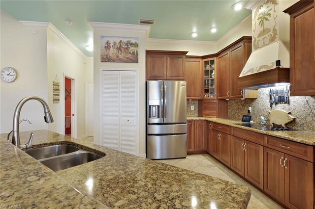 907 SW 51st TER, Cape Coral, FL 33914