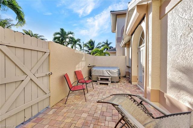 907 SW 51st TER, Cape Coral, FL 33914