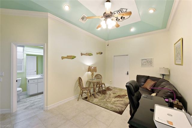 907 SW 51st TER, Cape Coral, FL 33914