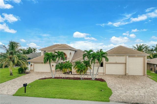 907 SW 51st TER, Cape Coral, FL 33914