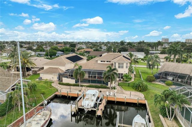 907 SW 51st TER, Cape Coral, FL 33914
