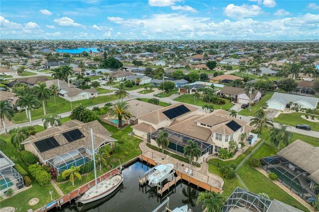 907 SW 51st TER, Cape Coral, FL 33914