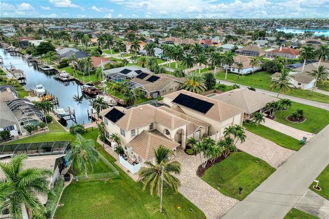 907 SW 51st TER, Cape Coral, FL 33914