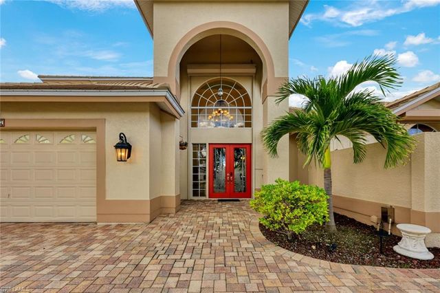 907 SW 51st TER, Cape Coral, FL 33914