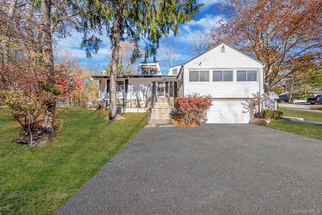 10 Sylvan Lane, Miller Place, NY 11764