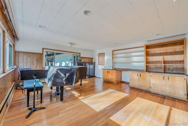 10 Sylvan Lane, Miller Place, NY 11764