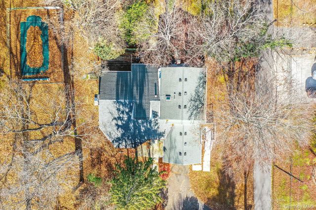 10 Sylvan Lane, Miller Place, NY 11764