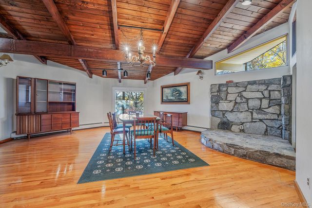 10 Sylvan Lane, Miller Place, NY 11764