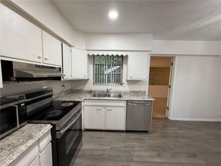 650 N 73rd Avenue, Hollywood, FL 33024