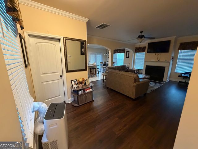 10 Oakwood Drive, Covington, GA 30016