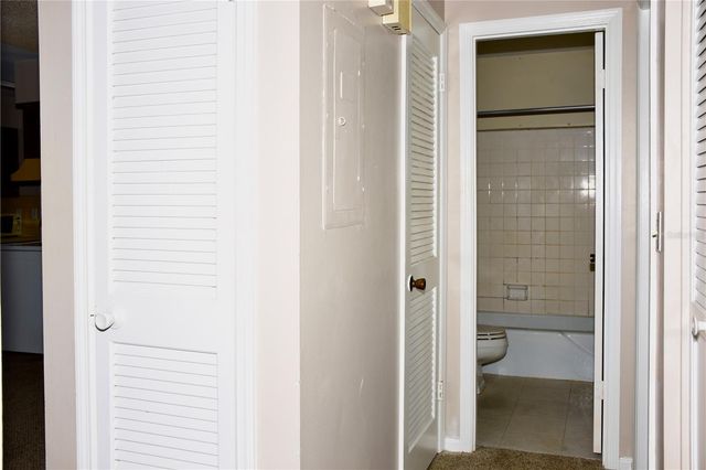 1920 E EDGEWOOD DRIVE A8, Lakeland, FL 33803