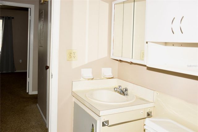 1920 E EDGEWOOD DRIVE A8, Lakeland, FL 33803