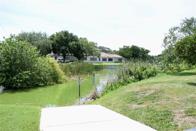 1920 E EDGEWOOD DRIVE A8, Lakeland, FL 33803
