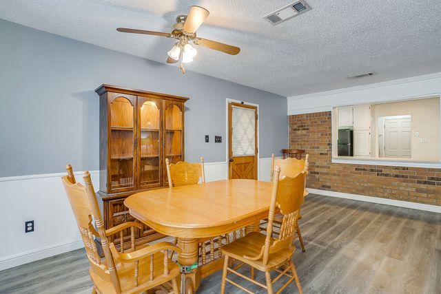 731 NW Wood Street, Burleson, TX 76028