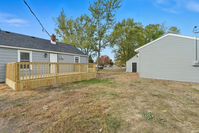 4411 Wayne Trace, Fort Wayne, IN 46806