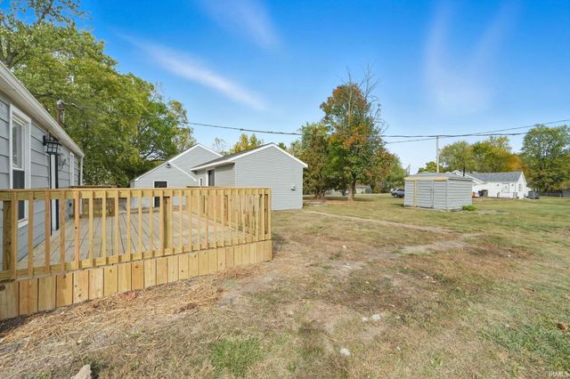 4411 Wayne Trace, Fort Wayne, IN 46806