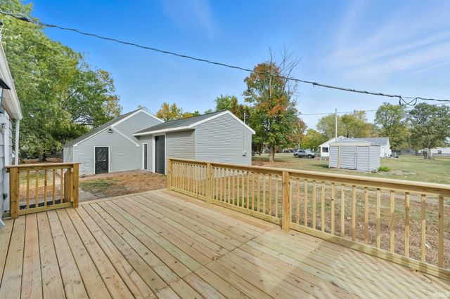 4411 Wayne Trace, Fort Wayne, IN 46806