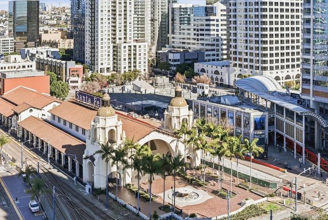 888 W E Street 1705, San Diego, CA 92101