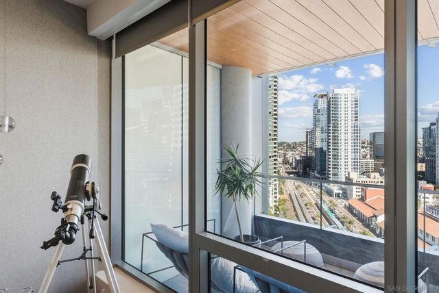 888 W E Street 1705, San Diego, CA 92101