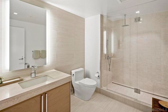 888 W E Street 1705, San Diego, CA 92101