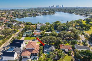 325 33RD AVENUE NE, St Petersburg, FL 33704