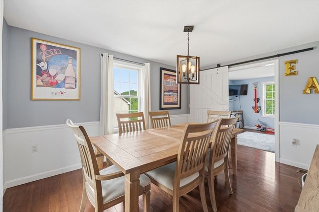 11 Eileen Avenue, Clinton, MA 01510