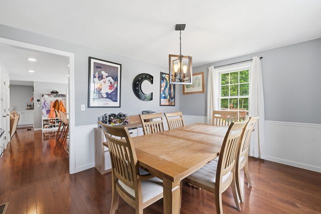 11 Eileen Avenue, Clinton, MA 01510