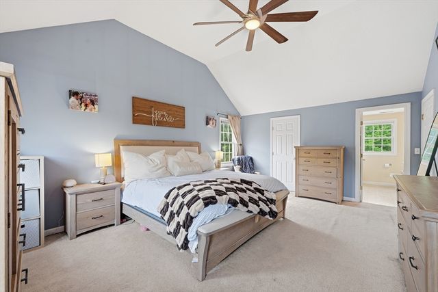 11 Eileen Avenue, Clinton, MA 01510
