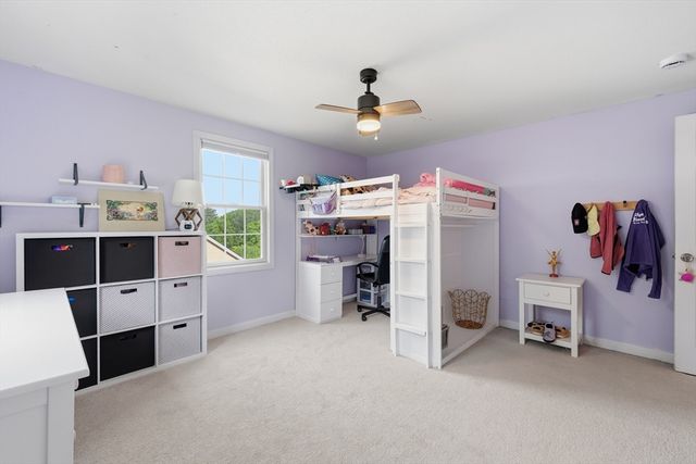 11 Eileen Avenue, Clinton, MA 01510