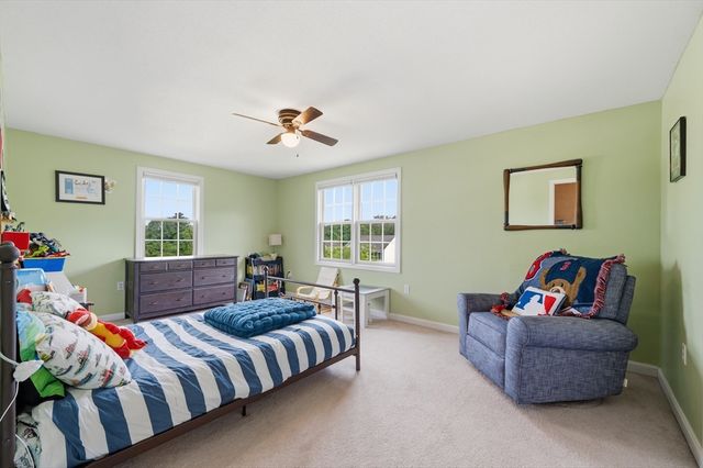 11 Eileen Avenue, Clinton, MA 01510