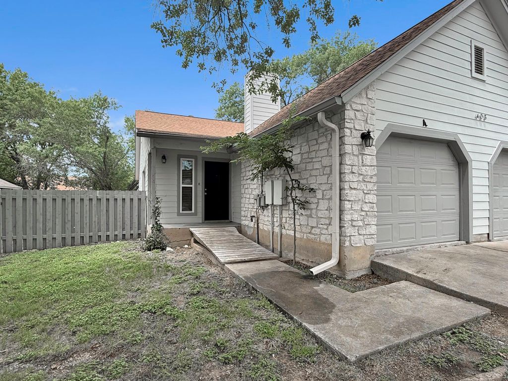 403 Fantail LOOP A, Lakeway, TX 78734