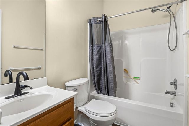 3323 N 103rd Terrace, Kansas City, KS 66109