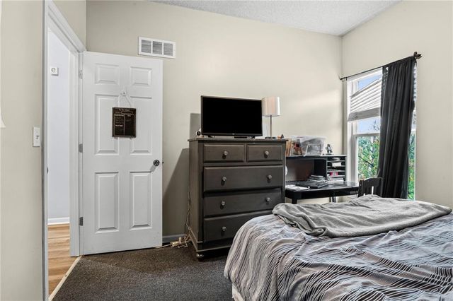 3323 N 103rd Terrace, Kansas City, KS 66109