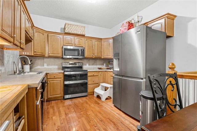 3323 N 103rd Terrace, Kansas City, KS 66109