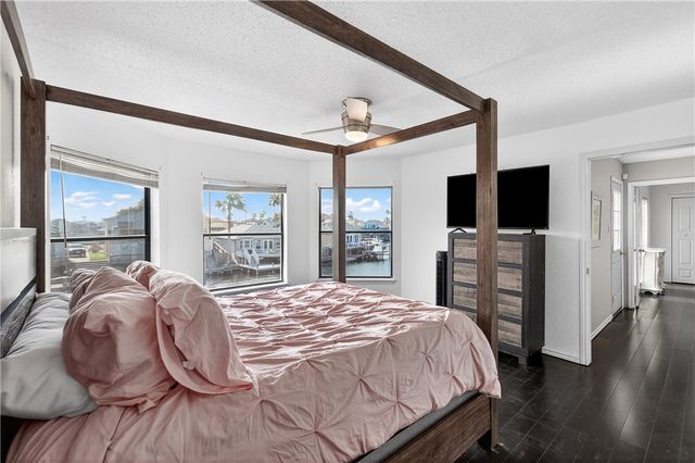 13929 Blackbeard Dr, Corpus Christi, TX 78418