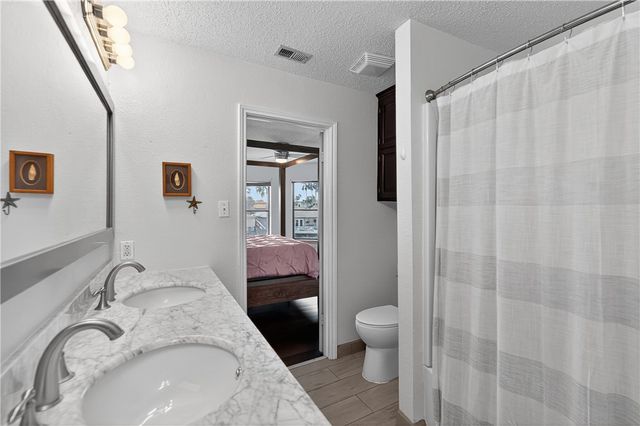 13929 Blackbeard Dr, Corpus Christi, TX 78418